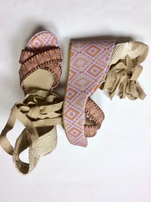 Theodora & Callum Größe 40 (9/9.5) Pink & Beige Keilabsatz Sandalen NWOB