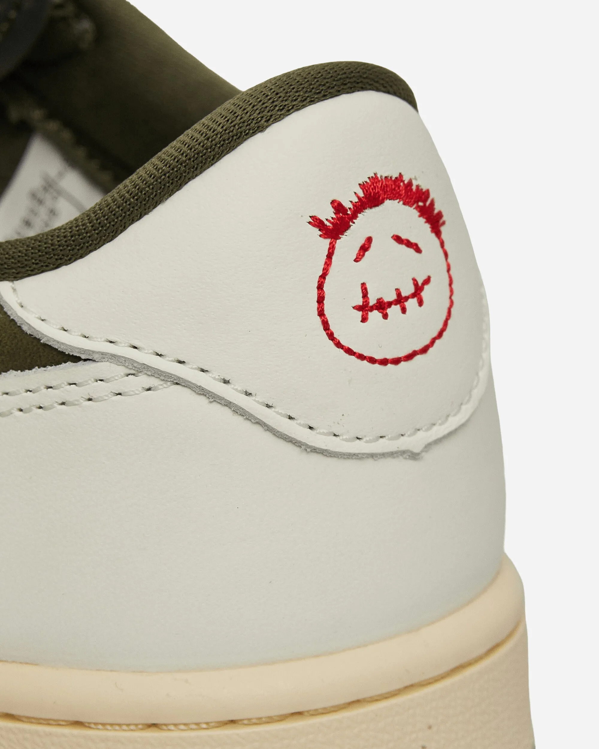 Travis Scott Air Jordan 1 Low Sneakers Mittel Oliv