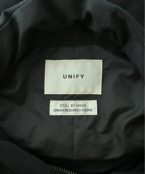 UNIFY Daunenjacken/Westen