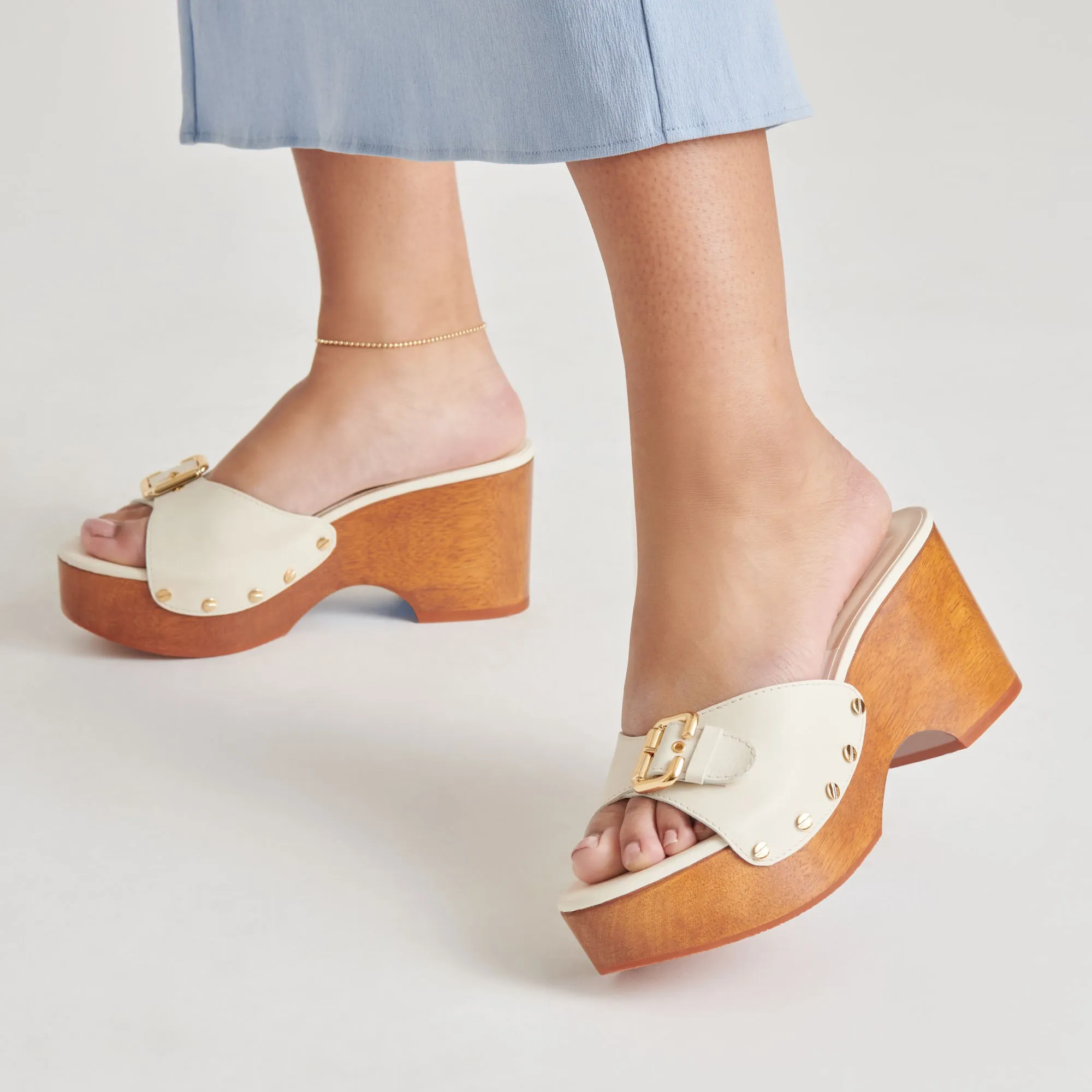 YALAH ABSÄTZE IN OFF-WHITE LEDER
