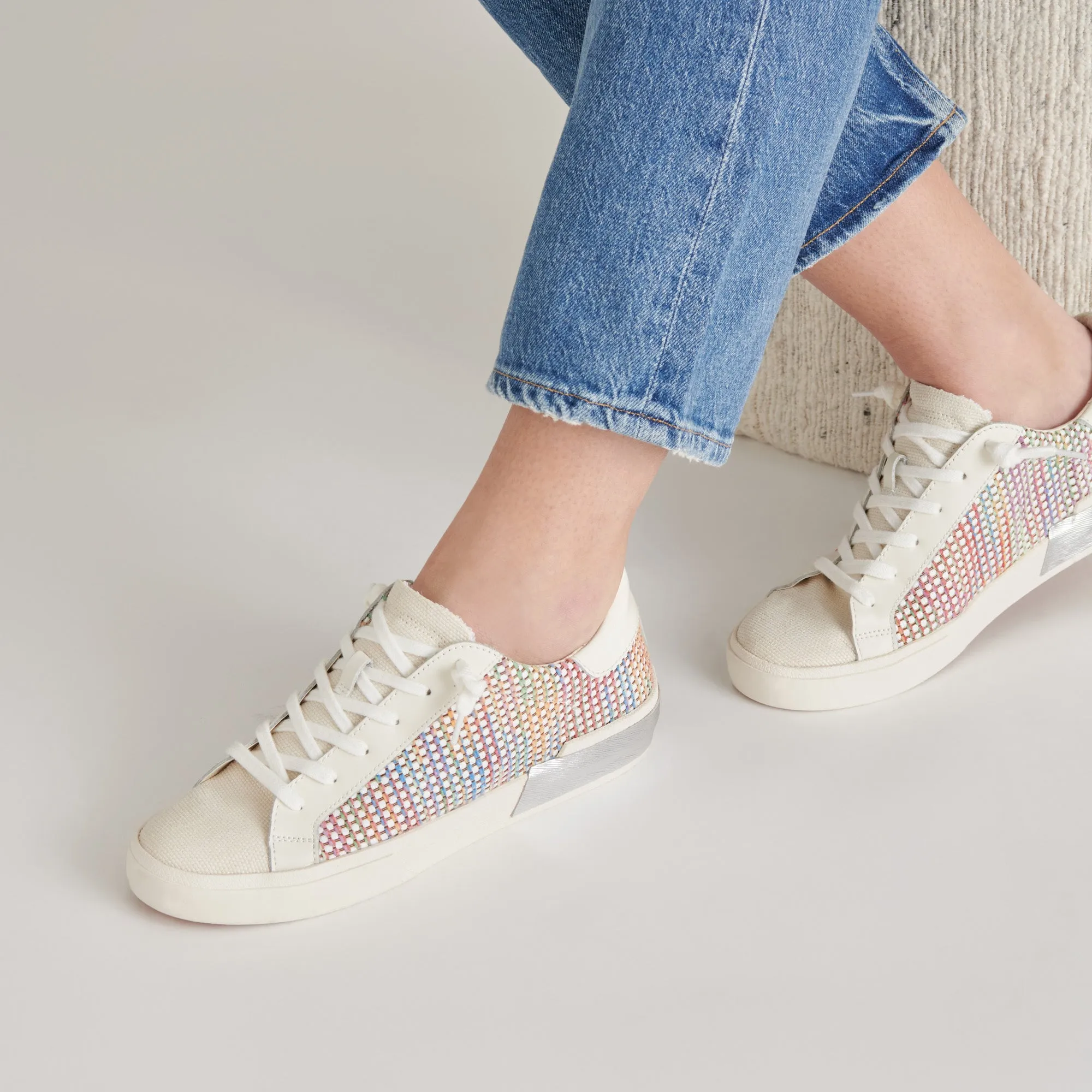ZINA PRIDE SNEAKERS WEIß MULTI RAFFIA